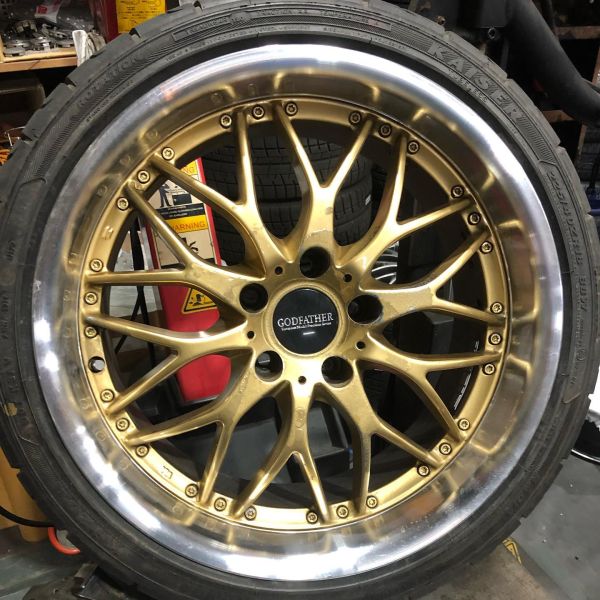 18インチ 8.5J 225/40R18 ホイール装着例 - CARSERVICE GRAVITY