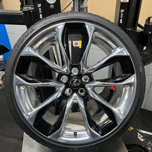21インチ 9.5J 245/35R21 ホイール装着例 - CARSERVICE GRAVITY
