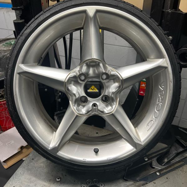 17インチ 7J 165/40R17 ホイール装着例 - CARSERVICE GRAVITY