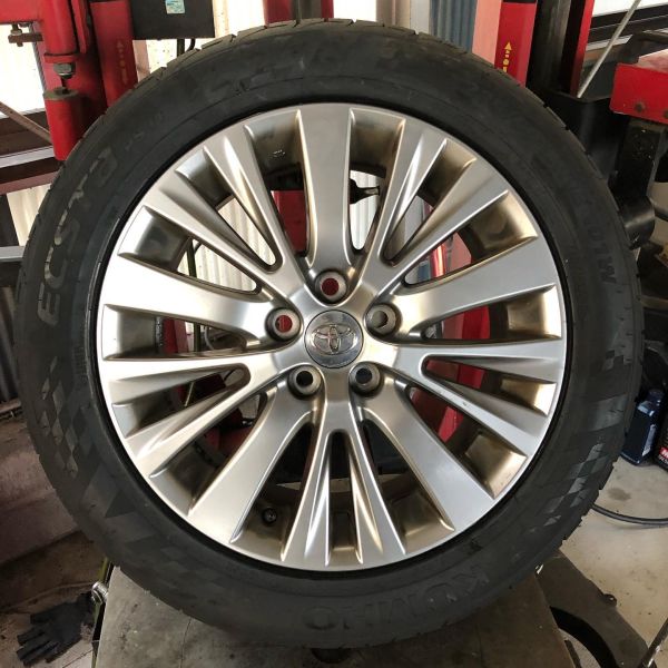 18インチ 7.5J 235/50R18 ホイール装着例 - CARSERVICE GRAVITY
