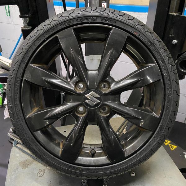 15インチ 4.5J 165/40R15 ホイール装着例 - CARSERVICE GRAVITY