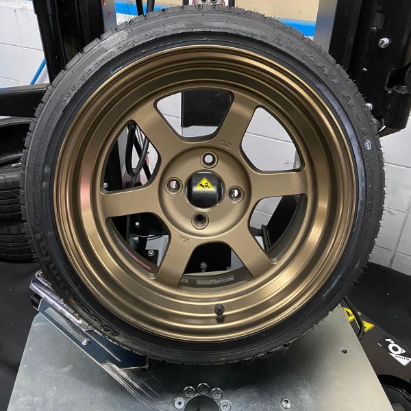 15インチ 8J 165/50R15 ホイール装着例 - CARSERVICE GRAVITY