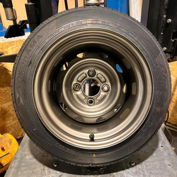 12インチ 145/70R12 ホイール装着例 - CARSERVICE GRAVITY