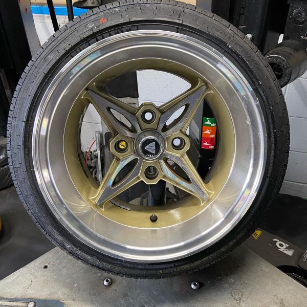 14インチ 9J 165/55R14 ホイール装着例 - CARSERVICE GRAVITY