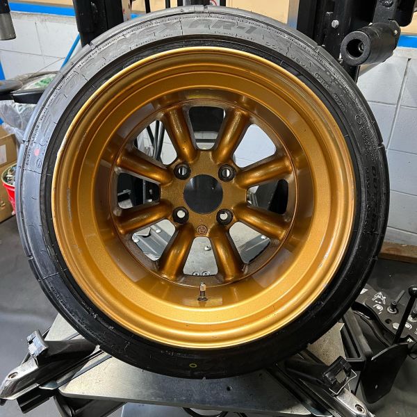 15インチ 12J 245/40R15 ホイール装着例 - CARSERVICE GRAVITY