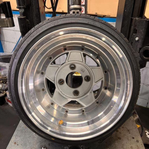 14インチ 8J 155/55R14 ホイール装着例 - CARSERVICE GRAVITY