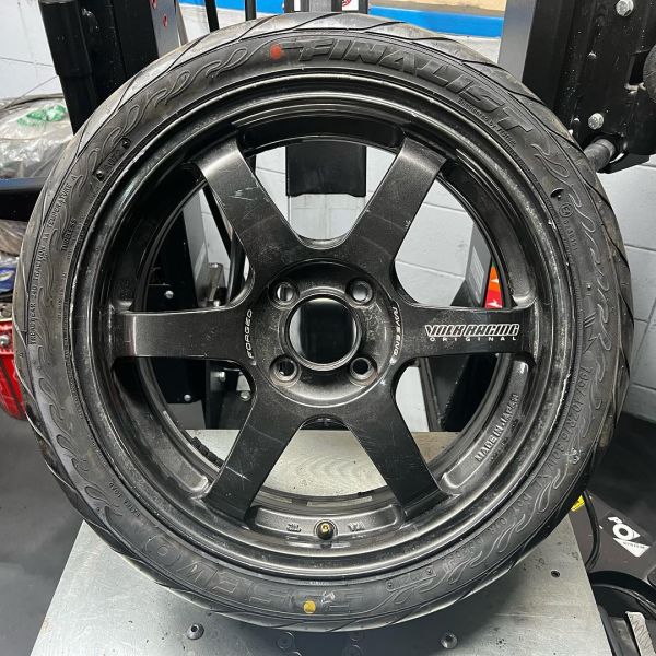 16インチ 6J 195/40R16 ホイール装着例 - CARSERVICE GRAVITY