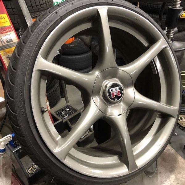 18インチ 9J 215/35R18 ホイール装着例 - CARSERVICE GRAVITY