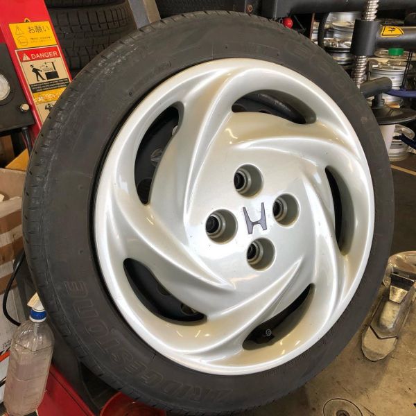 15インチ 5.5J 165/55R15 ホイール装着例 - CARSERVICE GRAVITY