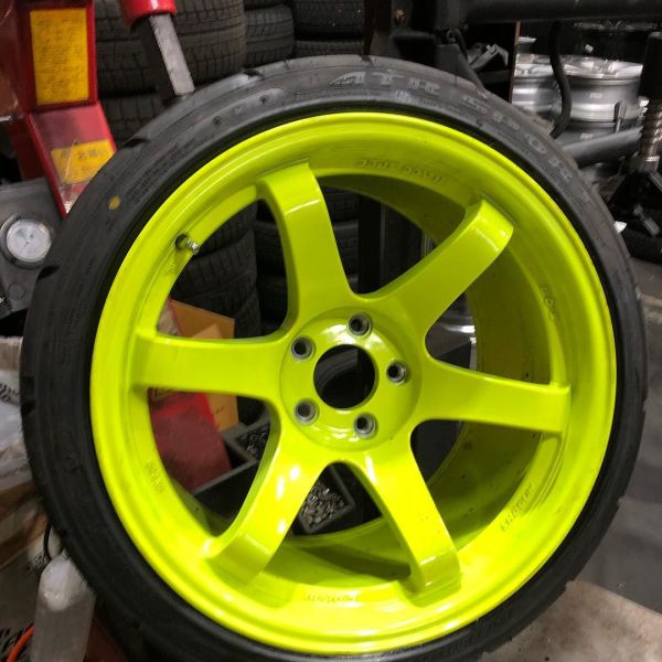 18インチ 10.5J 255/35R18 ホイール装着例 - CARSERVICE GRAVITY