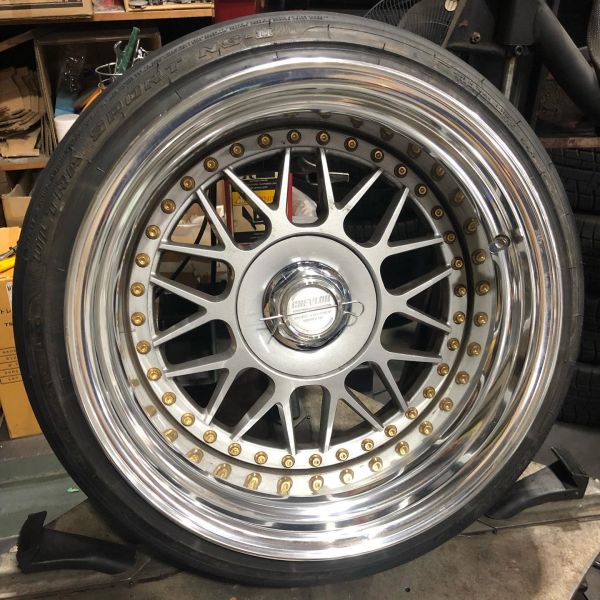 16インチ 205/40R16 ホイール装着例 - CARSERVICE GRAVITY
