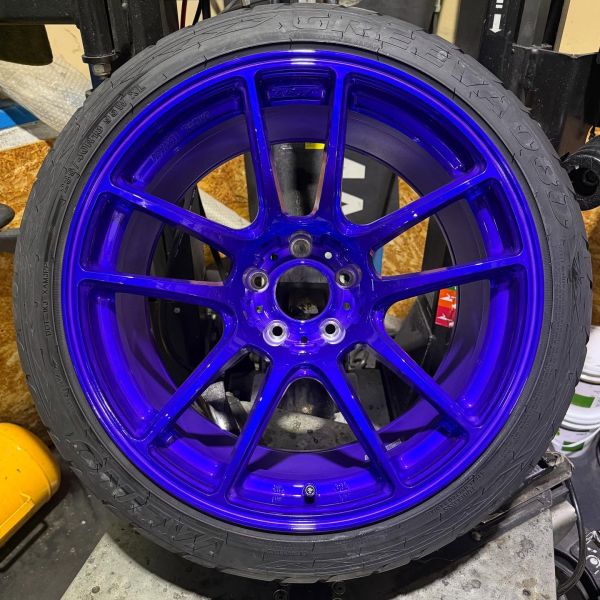 18インチ 9.5J 235/40R18 ホイール装着例 - CARSERVICE GRAVITY