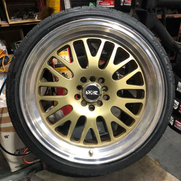 18インチ 10J 225/40R18 ホイール装着例 - CARSERVICE GRAVITY