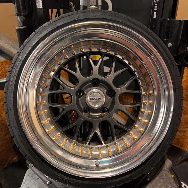 17インチ 10J 205/40R17 ホイール装着例 - CARSERVICE GRAVITY
